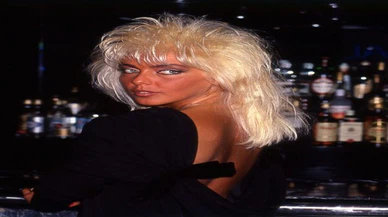 Ahu Tuğba soluğu Amerika'da aldı! Kızım mezun oldu