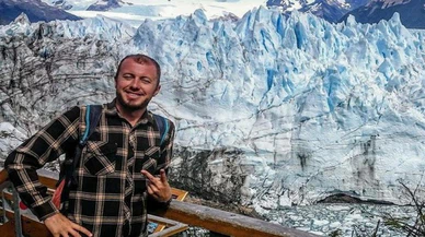 İşinden istifa etti dünya turuna çıktı, 1 yılda başına gelmeyen kalmadı