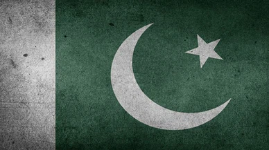 Pakistan'da polise silahlı saldırı: 4 ölü
