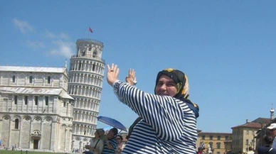 Fotoğraflarıyla sosyal medyayı sallayan 'Interrail Ayşe Teyze' İzmir'de bulundu