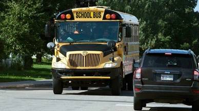 Tuvalette öğrencisiyle cinsel ilişkiye giren öğretmen ihraç edildi