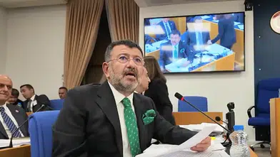 CHP'li Veli Ağbaba'dan AK Partili Vekili: FETÖ'nün ortağı değil misiniz? FETÖ'yü besleyip büyüten sizsiniz