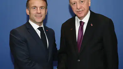 Erdoğan ve Macron'dan barış çağrısı: İkili ilişkiler ve Ukrayna-Rusya savaşı görüşüldü