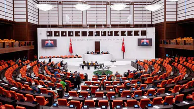 CHP, borsadaki fon krizi için Meclis araştırması talep etti!