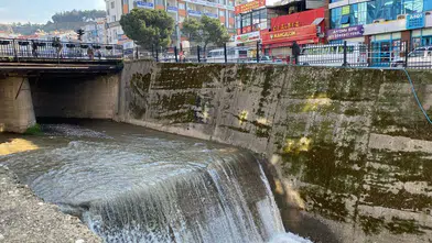 İstanbul'da Sağanak Kâbusu! Kağıthane Deresi'nde Sular Yükseldi, Taşkın Tehlikesi Gündemde