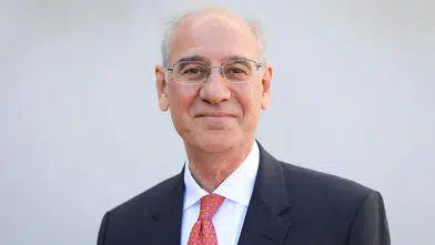 Harvard'da bir ilk: Türk bilim insanı Rıfat Atun dekanlık görevine getirildi