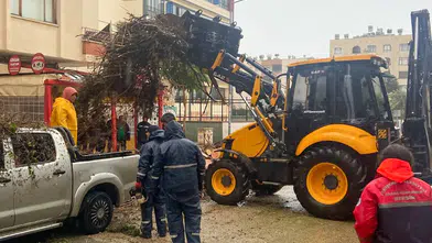Yenişehir Belediyesi Fırtına Sonrası Hızlı Müdahale ile Su Baskınlarını Önledi