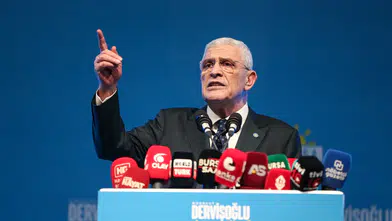 Müsavat Dervişoğlu'ndan İran'a yapılan ABD-İsrail saldırısına tepki: İtidal ve müzakerelere dönün çağrısı!