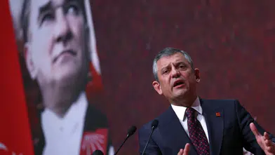 Özgür Özel’den “deprem turisti” sözlerine yanıt: “Kahramanmaraş’tayım, sen neredesin?”