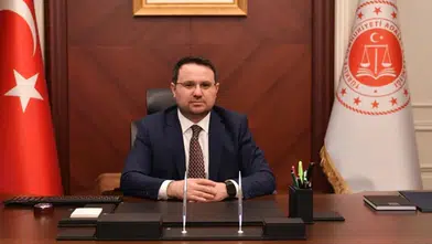 Adalet Bakanı Açıkladı: Çocukları cinsiyetsizliğe yönlendiren yayınlara karşı yasal düzenleme geliyor