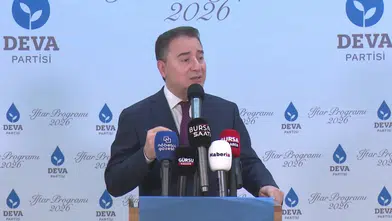 Ali Babacan: "DEVA Partisi’nde bayrak yere düşmez"