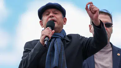 Özgür Özel’den dikkat çeken mesaj: “Bir devir kapanacak, yeni bir devir açılacak”