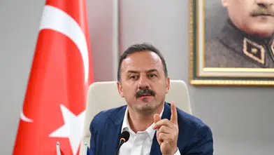 Anahtar Parti lideri Yavuz Ağıralioğlu: "Öğretmenlerimiz korkuyla değil, itibarla görev yapmalıdır"