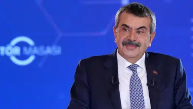 "Milli Eğitim Bakanı ideolojik başka işlerle uğraşacağı yerde önlemler almalıydı"