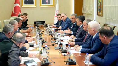 Doruk Madencilik İşçilerinin Açlık Grevi Sona Erdi: Bakanlık Toplantısında Uzlaşma Sağlandı