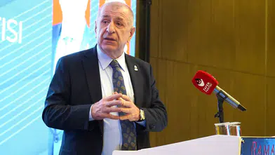 Ümit Özdağ’dan Sert Tepki: “Türk Halkı Atatürk’ten Başka Kurucu Önder Tanımıyor”