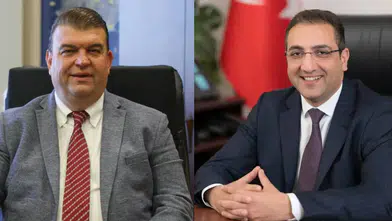 İzmir’de Balçova ve Seferihisar belediyelerine operasyon: İki başkan gözaltında