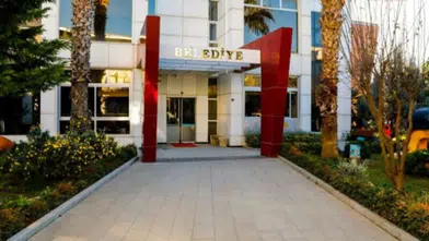 Seferihisar Belediyesi'ne operasyon: 6 kişi gözaltına alındı