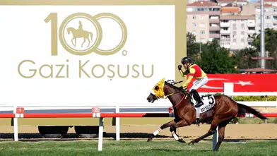 100. Gazi Koşusu’nu Bay Nalçakan Kazandı