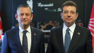 İmamoğlu'ndan YENİ Parti'ye destek: "Demokrasi ve adalet mücadelesi için ayağa kalkmalıyız"
