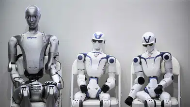 Çinli Unitree’den yüksek hızlı insansı robot: 2 metre zıplayabiliyor