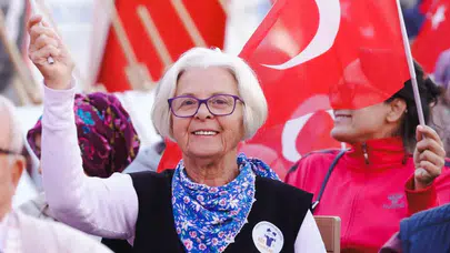 Cumhuriyet Bayramı coşkusu İzmir’in dört bir yanında