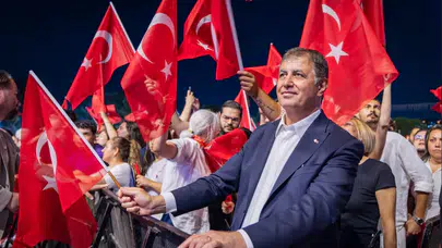 İzmir'de Cumhuriyet Bayramı coşkusu: "Cumhuriyet Her Yerde" etkinlikleri başlıyor!