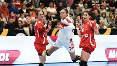 A Milli Hentbol Takımı Macaristan’a 43-30 yenildi