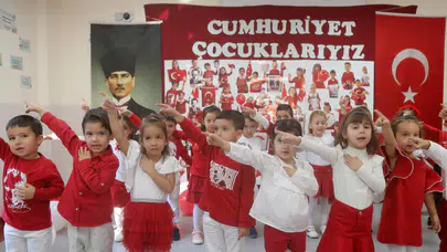 ÇANKAYA’NIN MİNİKLERİ CUMHURİYET SEVİNCİNİ YAŞADI