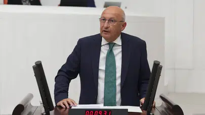 CHP'den Suriye tezkeresi görüşmelerinde AKP’ye eleştiri: 2012’den beri elinizde yetki var hangi mücadeleyi yaptınız?