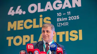 İzmir'de Su Yönetimi için Stratejiler Konuşuldu, Sağlıklı Kentler Ödülleri Sahiplerini Buldu