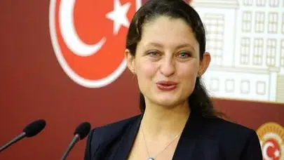 Şafak Pavey'den ATA'mıza Mektup