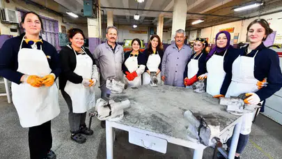 İzmir'de Kadın ve Gençler İçin Yeni İstihdam Fırsatları Yaratılıyor