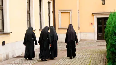 Rahibeler hamile kaldı skandal ortaya çıktı