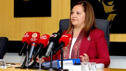 Burcu Köksal: AK Parti'ye geçmeyeceğim, artık parti içi yaşadıklarıma ses çıkaracağım
