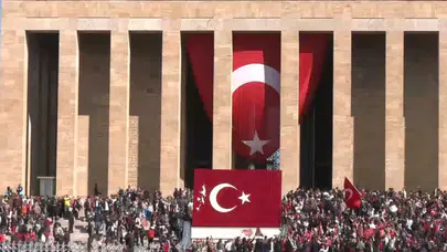 1.1 milyon kişi Anıtkabir'i ziyaret etti, Cumhuriyet Bayramı coşku dolu kutlandı!