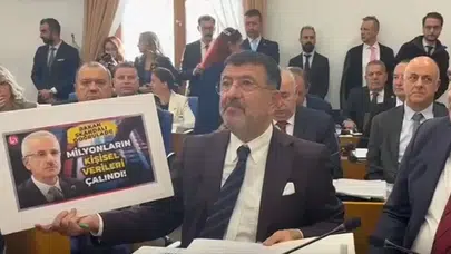 CHP Komisyon Sözcüsü Veli Ağbaba: "Asıl casuslar yurttaşın verisini koruyamayanlardır"