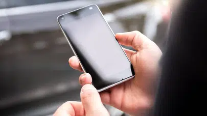 Çığlıkları duyan polisi aradı