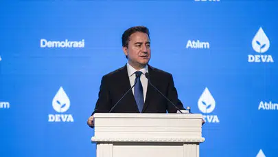 Ali Babacan'dan Öğretmenler Günü'nde anlamlı mesaj: "Yarınlarımızı şekillendiriyorlar"