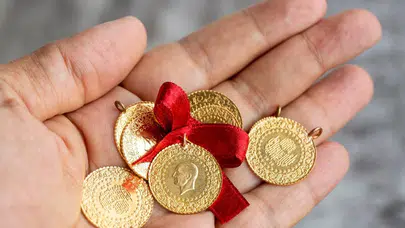 Çeyrek altın kaç lira? Gram altın ne kadar? 26 Aralık Salı güncel altın fiyatları…