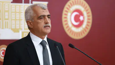 Gergerlioğlu: “Ben de binlerce insan gibi KHK ile "terörist" ilan edildim ama ben hayatta silah kullanmayı bile bilmeyen, öğrenmekte istemeyen bir insan hakları savunucusuyum!”