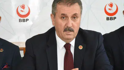 Büyük Birlik Partisi lideri Mustafa Destici: "Devlet, 'terör ve terörist aklama' tuzağına düşmemelidir"