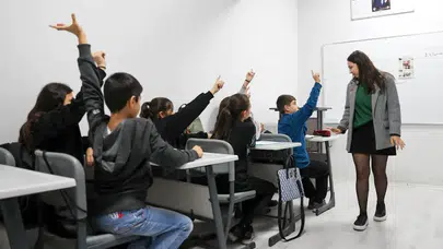 İzmir Buca'da Gediz Etüt Merkezi'nde ücretsiz kurslar büyük ilgi görüyor