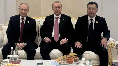 Cumhurbaşkanı Erdoğan, Aşkabat'ta Putin, Şerif ve Caparov ile kritik bir toplantı gerçekleştirdi