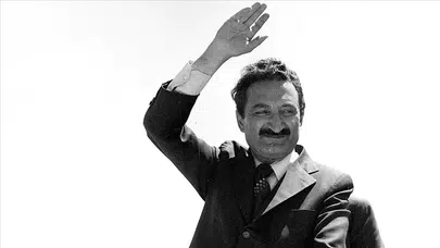 Şair Gazeteci Devlet Adamı Bülent Ecevit 100. Yaşında Anıldı
