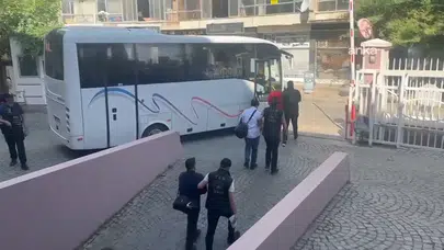 İzmir merkezli 4 ilde FETÖ operasyonu! 13 kişi tutuklandı