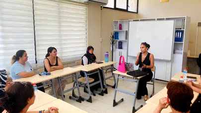 İzmir Çiğli Belediyesi’nden anneler için bilgilendirici seminer