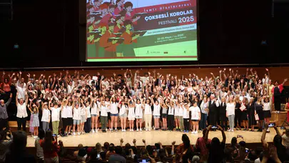 İzmir Uluslararası Çoksesli Korolar Festivali'nde Göz Kamaştıran Final