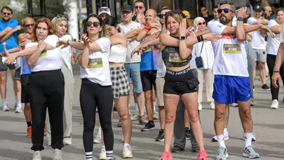 İzmirli Doğaseverler köy okullarına destek için koştu