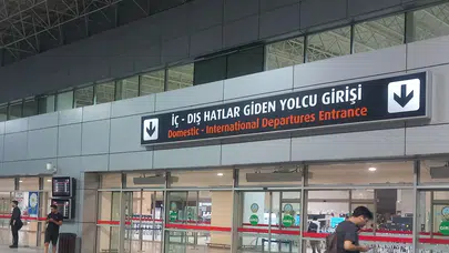Diyarbakır Havalimanı'ndaki uçuşlar, pistlerde oluşan çatlak sebebiyle durduruldu
